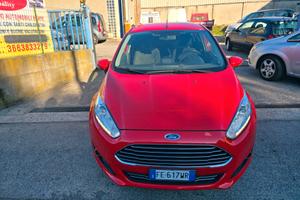 Ford Fiesta 1.2 60CV 5 porte Black & White Edition