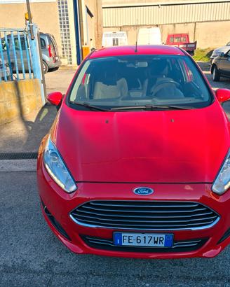 Ford Fiesta 1.2 60CV 5 porte Black & White Edition