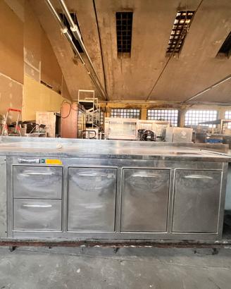 Banco frigo 3 ante  e due cassetti
