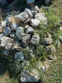 Sassi per decorazione giardino