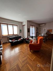 STRAMBINO Ampio e Luminoso Quadrilocale