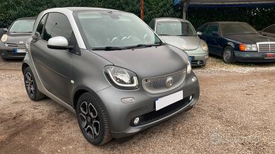 Smart fortwo 1.0 71cv mattegray led navi tetto