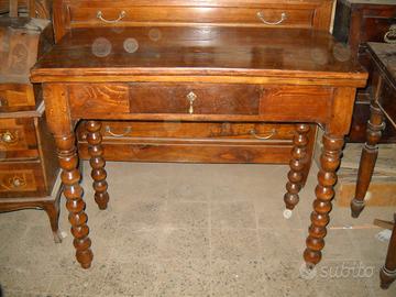 tavolo a libro scrittoio con piedi a tortiglione