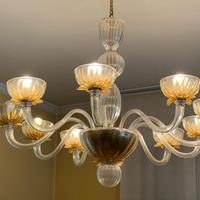 classico e moderno lampadario di Murano