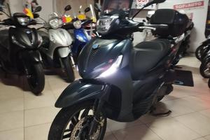 PRONTA CONSEGNA BEVERLY 300 SPORT ABS FUL LED HPE