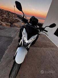 Honda CB650F 2017 15000km appena tagliandata.