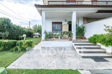 Villa Via V. Alfieri, 38, 00042, Anzio