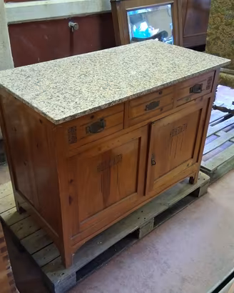 Credenza D'Epoca in Legno con Piano in Granito