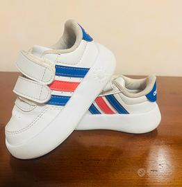 Scarpe adidas con strappi num 21