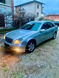 Mercedes classe C 220 del 2002