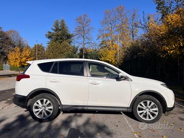 Toyota rav4 - 2013