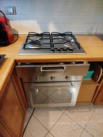 FORNO AD INCASSO E PIANO COTTURA A GAS