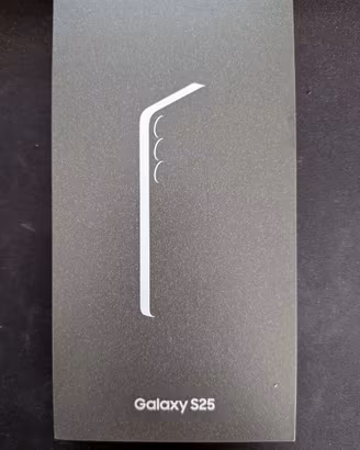 Samsung Galaxy S25 256GB + Galaxy Fit3 + 4 Galaxy