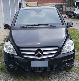 Mercedes Classe B 180 blue efficiency  - executive