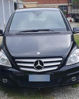 Mercedes Classe B 180 blue efficiency  - executive