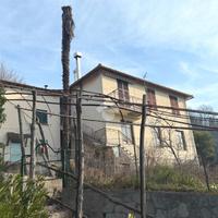 BIFAMILIARE A SERRA RICCÒ