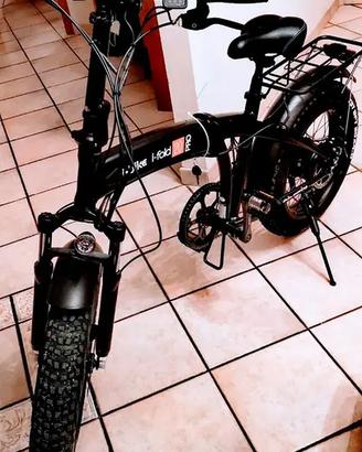 Bici elettrica ruota 20" larga