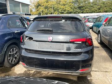 POSTERIORE FIAT TIPO HATCHBACK 2016