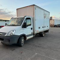 Iveco Daily 35c12 con sponda idraulica