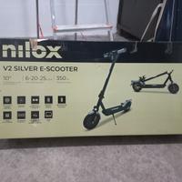 Monopattino elettrico NILOX V2
