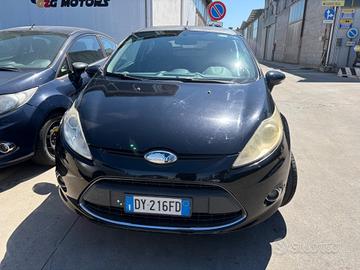 Ford Fiesta 1.4 3 porte Bz.- GPL