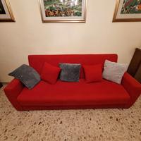 divano letto rosso