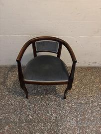 Elegante poltroncina in stile inpero