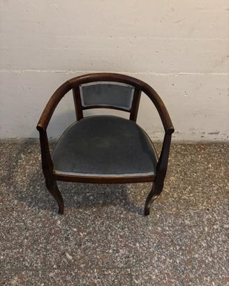 Elegante poltroncina in stile inpero