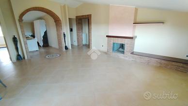 6 LOCALI A SAN VITTORE DEL LAZIO