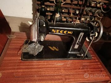 vecchia macchina da cucire in ghisa netti