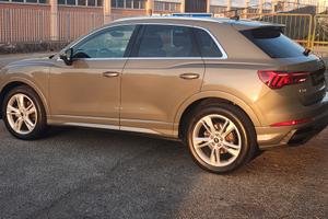 Audi Q3 35 2.0 TDI S LINE EDITION QUATTRO S TRONIC