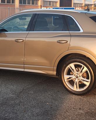 Audi Q3 35 2.0 TDI S LINE EDITION QUATTRO S TRONIC