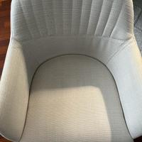 Coppia di Sedie girevoli imbottite con braccioli