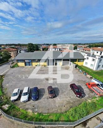 CAPANNONE COMMERCIALE UDINE - 2.125M²