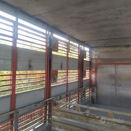 Allestimento bestiame IRMA per motrice TRE PIANI