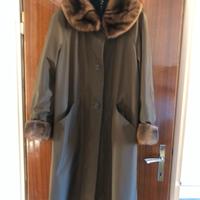 Cappotto con pelliccia di visone