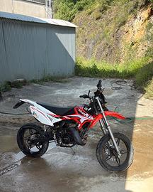 Motorino Beta 50 CC MOTARD