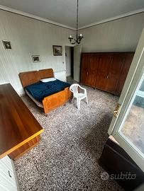 Borgo Sanzio, angolo Via D'Annunzio, ascensore