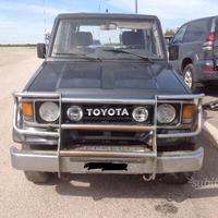 Toyota land cruiser lj 70