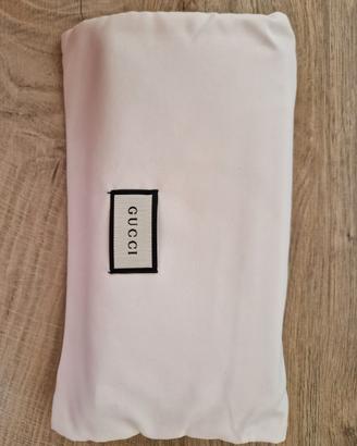 portafoglio da donna in pelle nera con intarsi