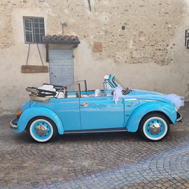 Maggiolone azzurro cabrio d'epoca