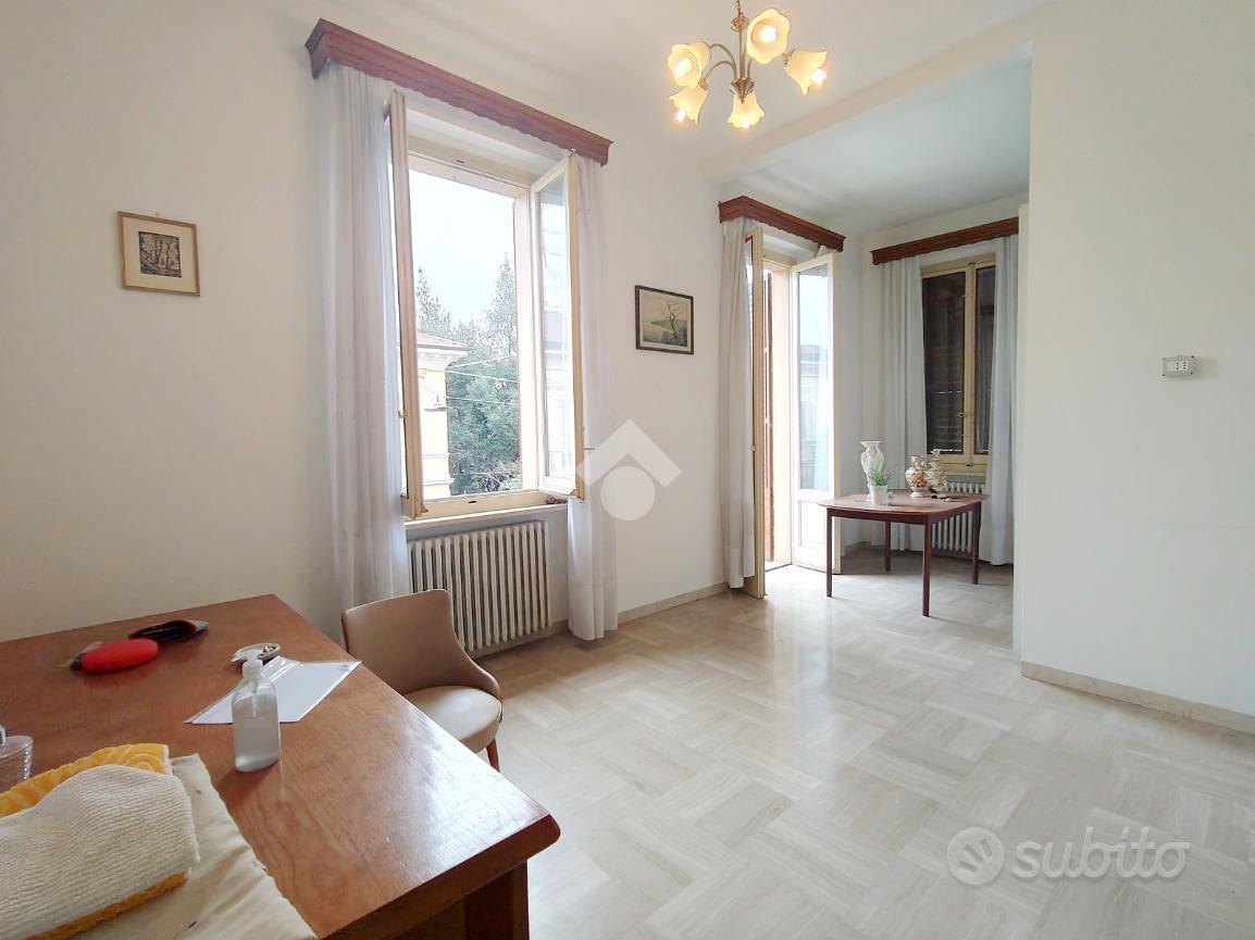 VILLA A SCHIERA D'ANGOLO A RAVENNA