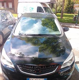 OPEL Astra 4ª serie - 2011