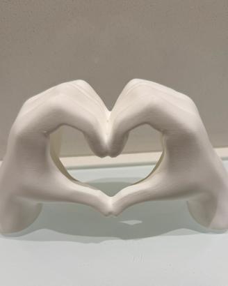 Mano a Forma di Cuore