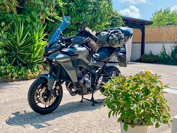Yamaha TRACER 9 verde kamo GARANZIA 05-2027