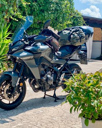 Yamaha TRACER 9 verde kamo GARANZIA 05-2027