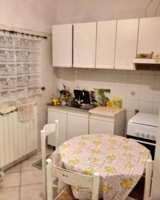 Vezzano Casa indipendente di mq 300 con giardino
