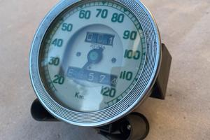 Contachilometri + supporto Lancia Ardea