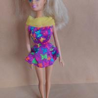 Barbie non smodata con vestito  datato