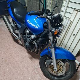 Kawasaki ZR7